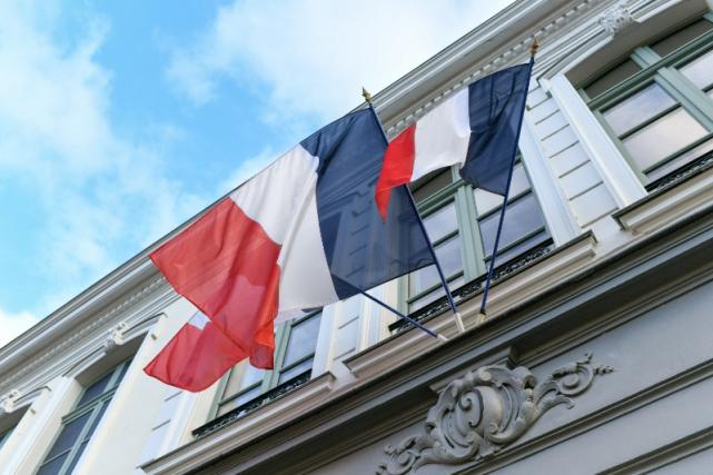 avocat titre du séjour
